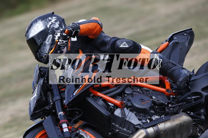 Archiv-2025/32 07.07.2025 Plüss Moto Sport ADR/Freies Fahren/backside